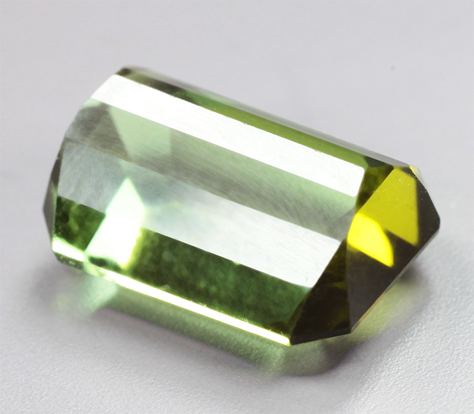 Open color grade! Зеленый турмалин 3,29 карата