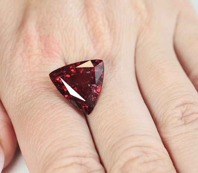 Крупный! Рубеллит 13,32 карата