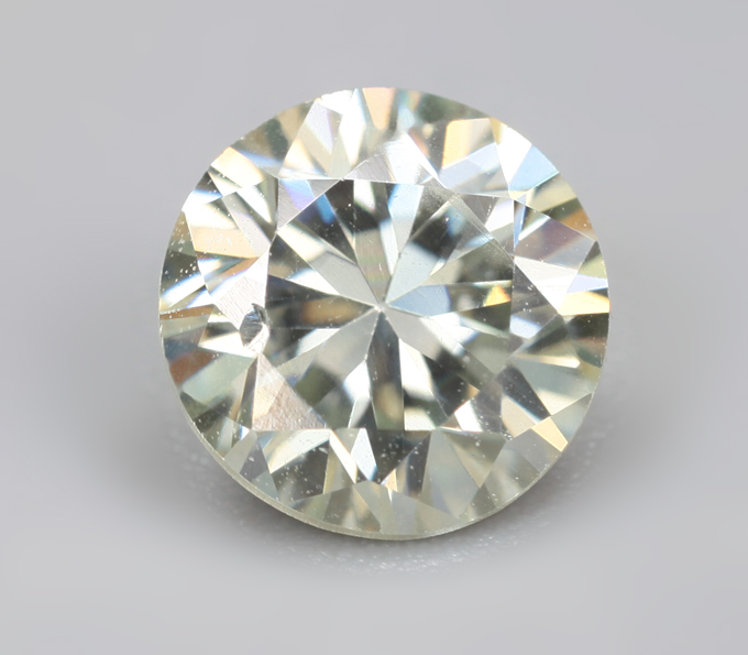 Пастельно-желтый муассанит 1,03 карата