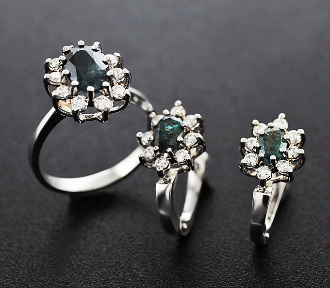 Комплект с александритами 2,67 карата и бриллиантами