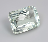 Чистейший зеленый аметист 14,6 карата