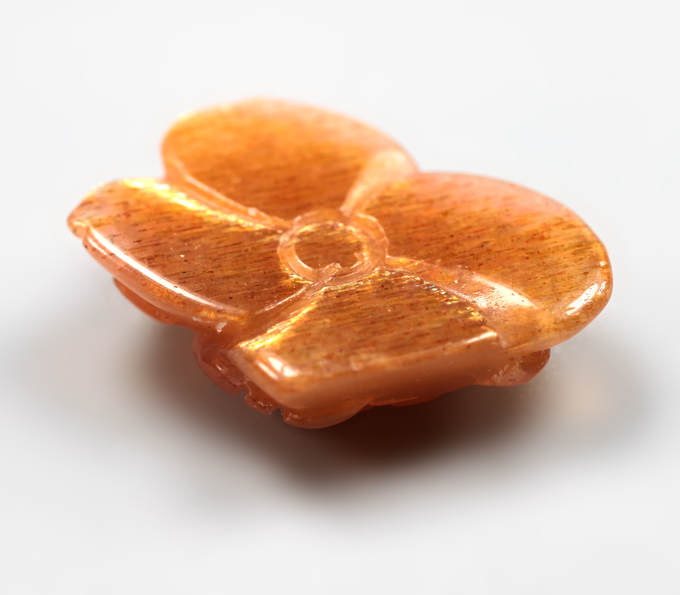 Резной солнечный камень 4,96 карата