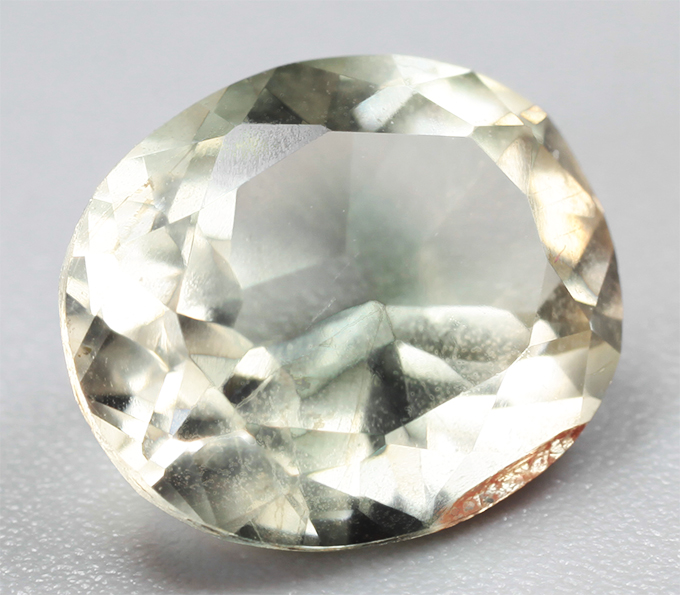 Полихромный орегонский солнечный камень 1,67 карата