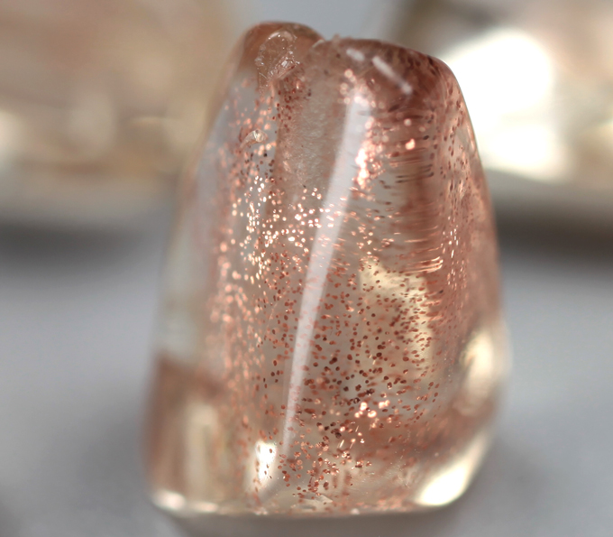 Набор орегонских солнечных камней авторской огранки 9,07 карата! Эффект Шиллера