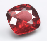 Яркий пироп гранат высокой чистоты 3,29 карата