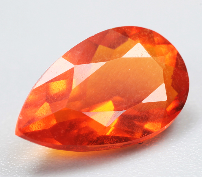 Мексиканский ограненный «огненный» опал 1,02 карата