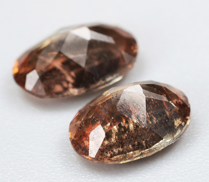 Пара андалузитов 1,14 карата