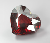 Кулон с насыщенно-красным пиропом гранатом 4,57 карата Золото