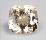 Желтый скаполит со сменой цвета 2,32 карата