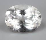 Бесцветный скаполит со сменой цвета 2,91 карата