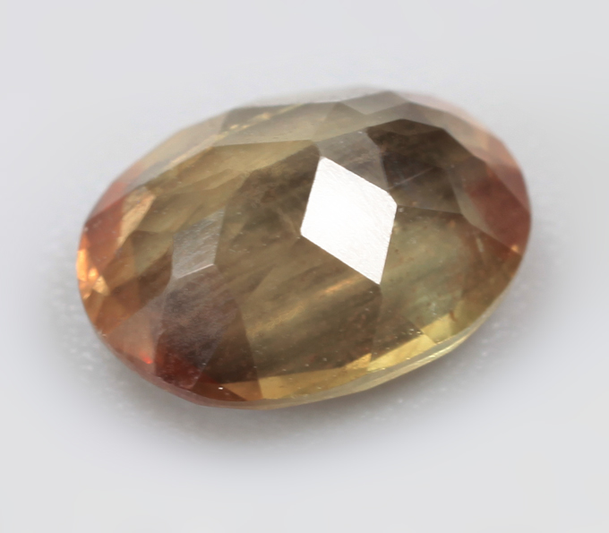 Андалузит 0,68 карата