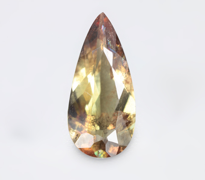 Андалузит 1,07 карата