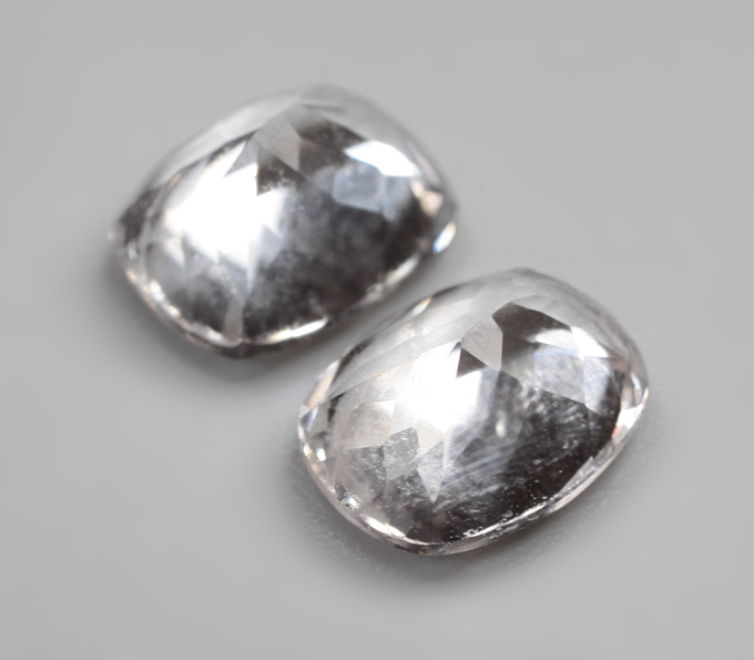 Редкая пара данбуритов 3,65 карата