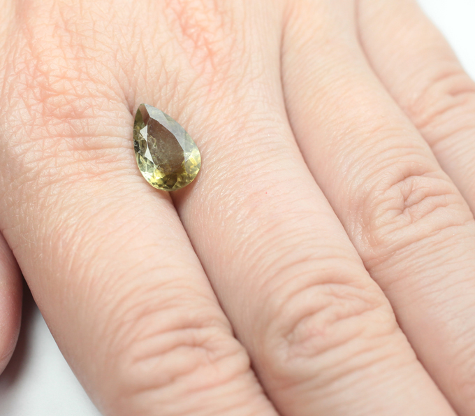 Желтый турмалин 2,56 карата