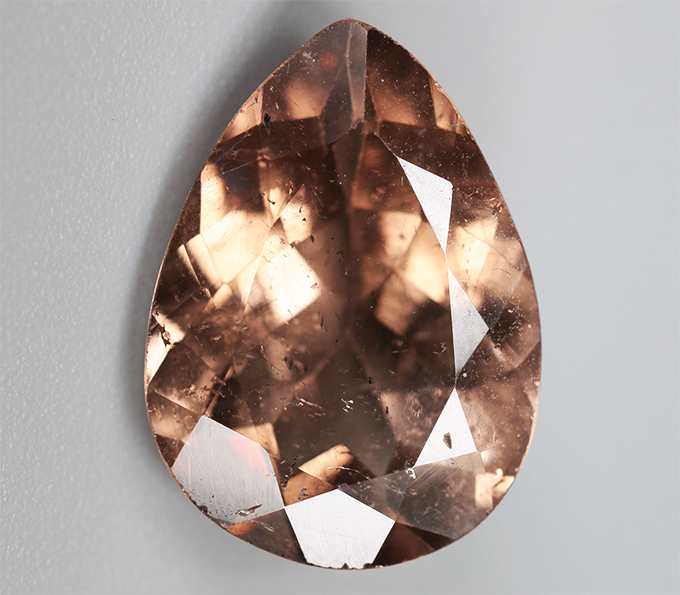 Оранжевато-желтый турмалин 4,28 карата