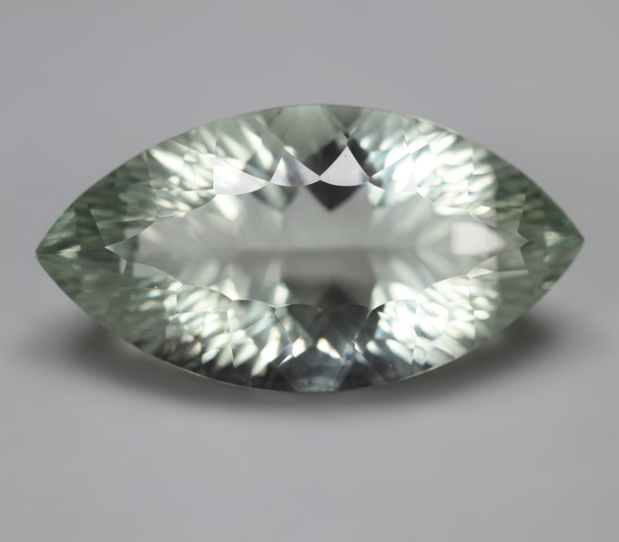 Чистейший зеленый аметист 20,87 карата!