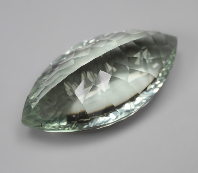 Чистейший зеленый аметист 20,87 карата!