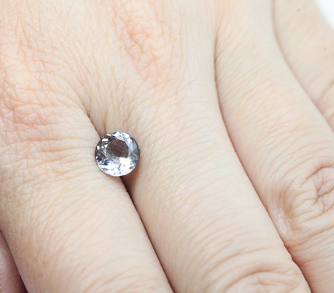 Полихромный цоизит 1,4 карата