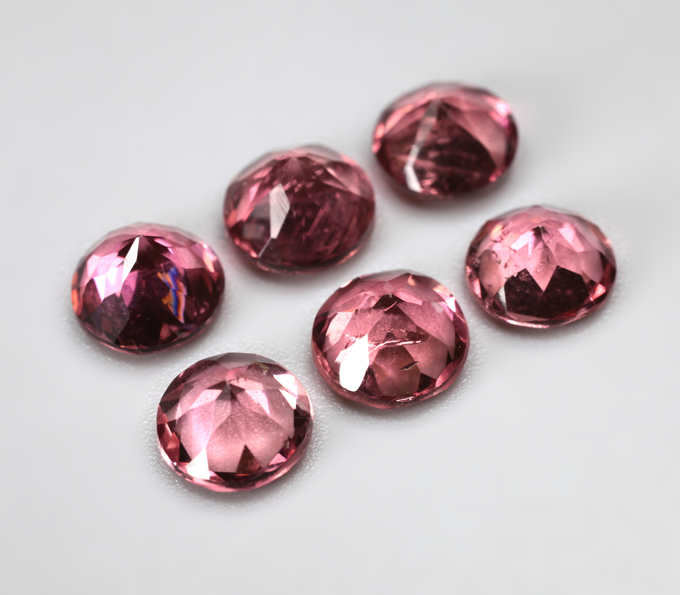 Набор из 6 розовых турмалинов 5,23 карата