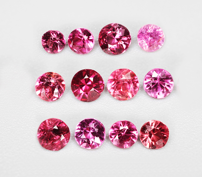 Набор из 12 ярких «неоновых» шпинелей 1,3 карата