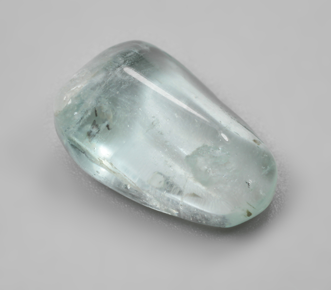 Уральский голубовато-зеленый берилл 7,48 карата