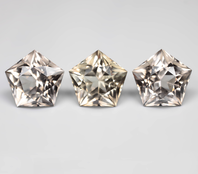 Набор чистейшего дымчатого кварца португальской огранки 33,5 карата