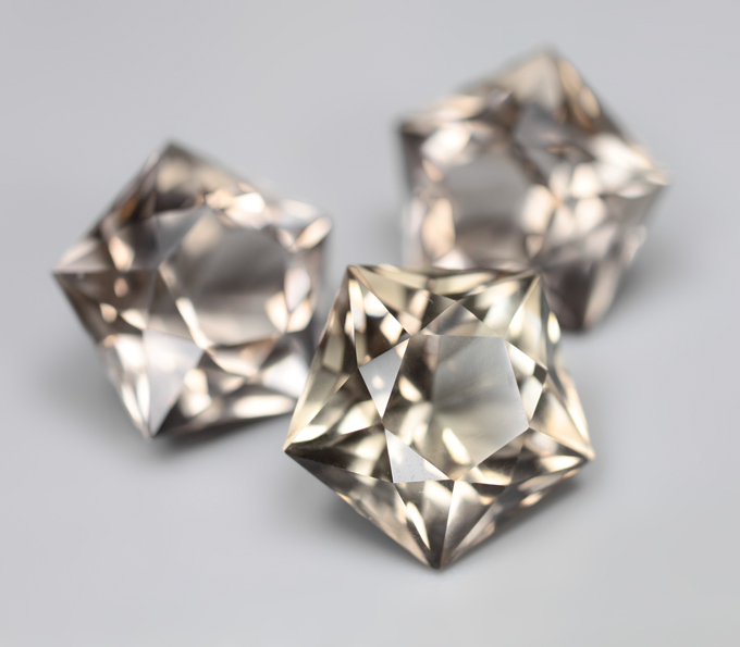 Набор чистейшего дымчатого кварца португальской огранки 33,5 карата