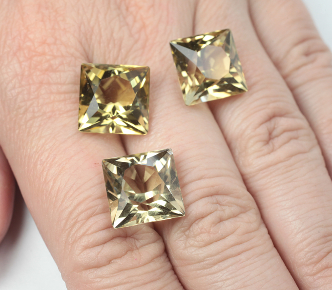 Набор чистейших цитринов португальской огранки 33 карата