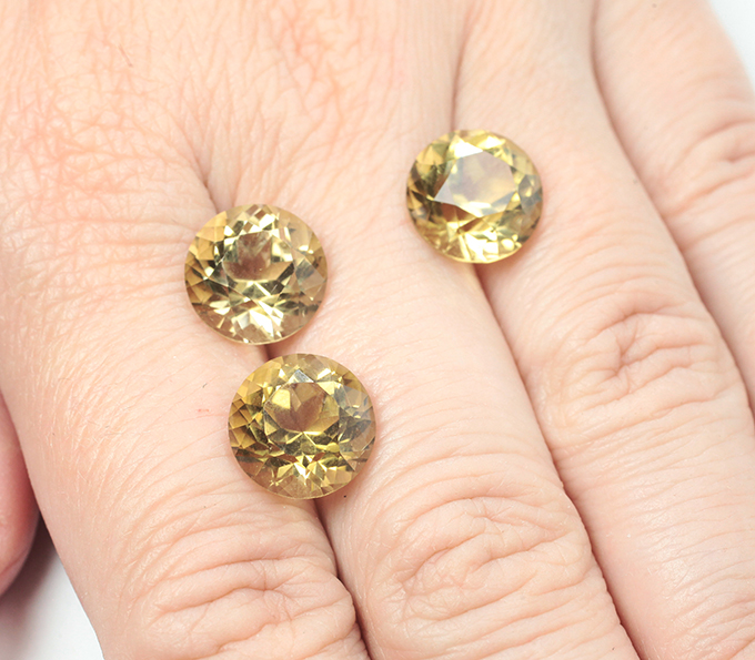 Набор чистейших цитринов португальской огранки 15,3 карата