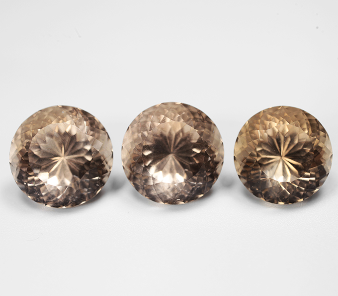 Набор чистейшего дымчатого кварца португальской огранки 26,6 карата