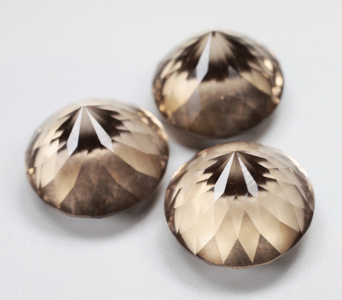 Набор чистейшего дымчатого кварца португальской огранки 26,6 карата