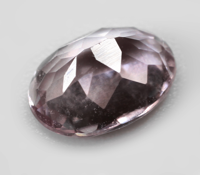 Зултанит 0,99 карата