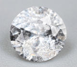 Ограненный бесцветный фенакит 0,79 карата