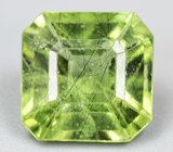 Перидот с включением рутила 4,26 карата