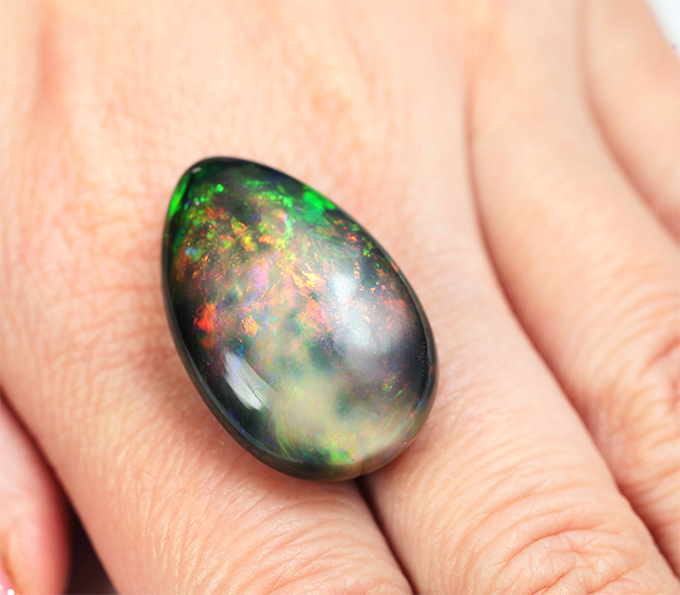 Крупный! Кристаллический опал 29,87 карата