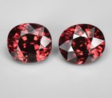 Редкая крупная пара чистейших красных цирконов 6,94 карата