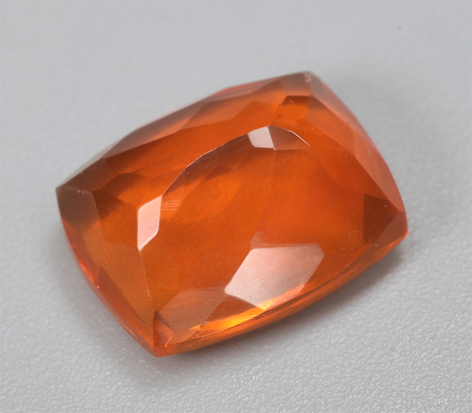 Мексиканский ограненный «огненный» опал 2,2 карата