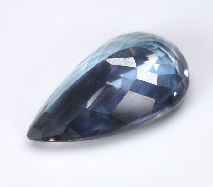 Эксклюзив! Чистейший редкий синий апатит коллекционного размера 10,17 карата