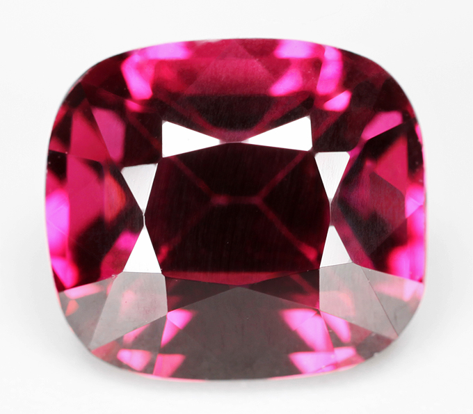 Чистейший умбалит гранат 3,95 карата