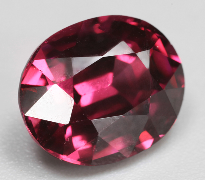 Умбалит гранат высокой чистоты 3,64 карата