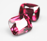 Редкая пара чистейших умбалитов гранатов 7,31 карата