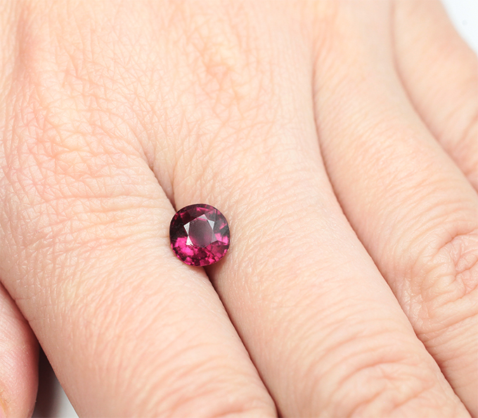 Родолит 1,88 карата