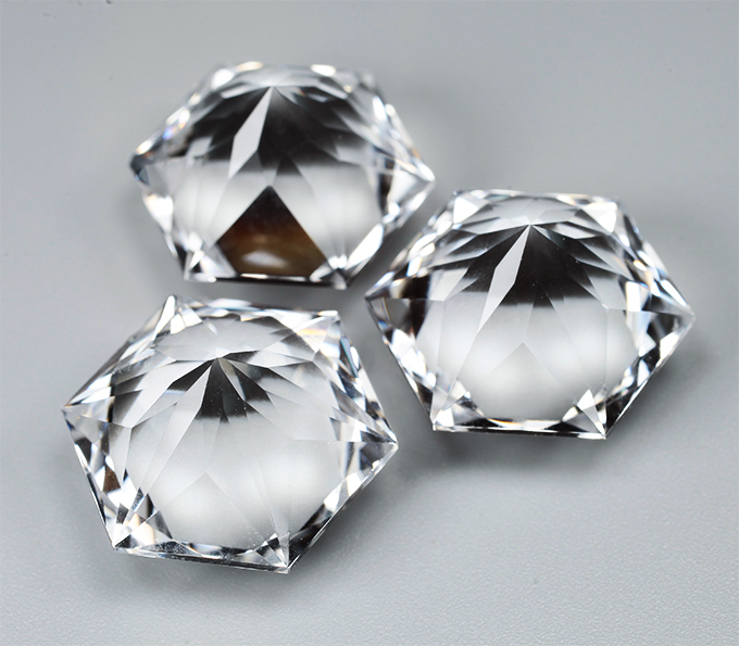 Топовая огранка! Крупный набор чистейшего бесцветного кварца 61,7 карата