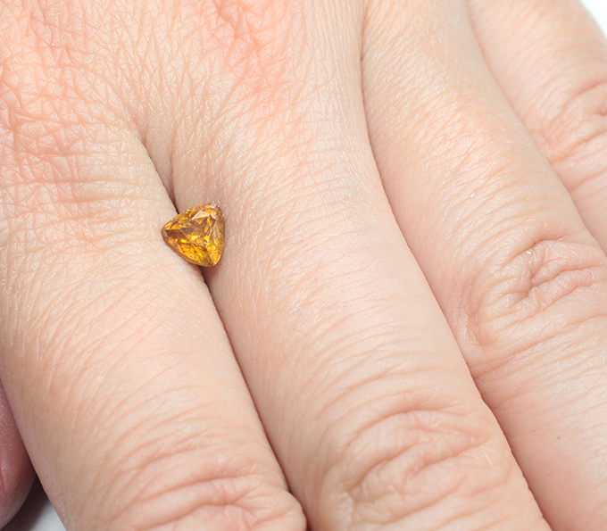 Насыщенно-желтый сфалерит 0,91 карата