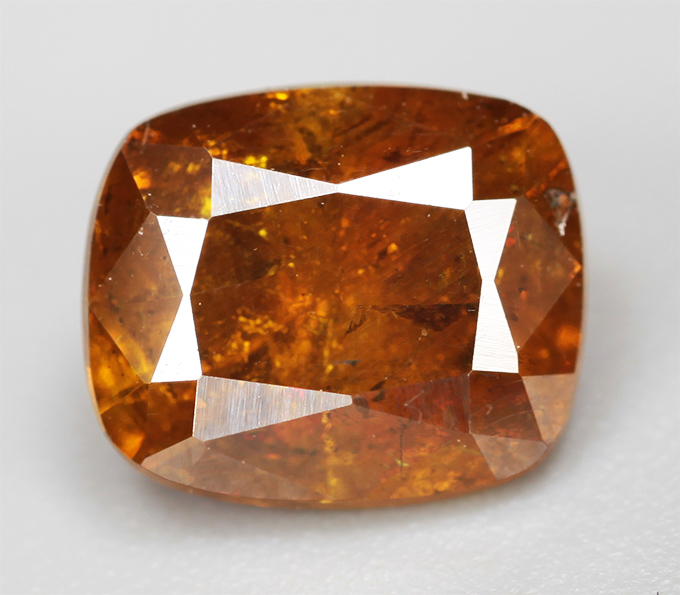 Оранжевато-желтый сфалерит 1,29 карата