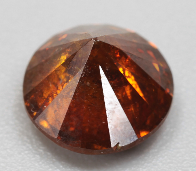 Насыщенный оранжевато-желтый сфалерит 1,47 карата