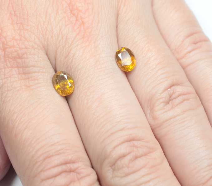 Пара желтых сфалеритов 2,77 карата