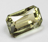 Желто-зеленый апатит 2,02 карата