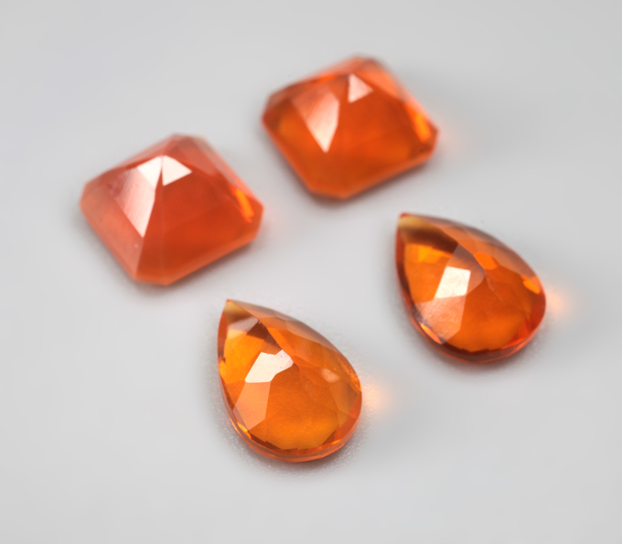 Набор из 4 мексиканских ограненных «огненных» опалов 4,42 карата