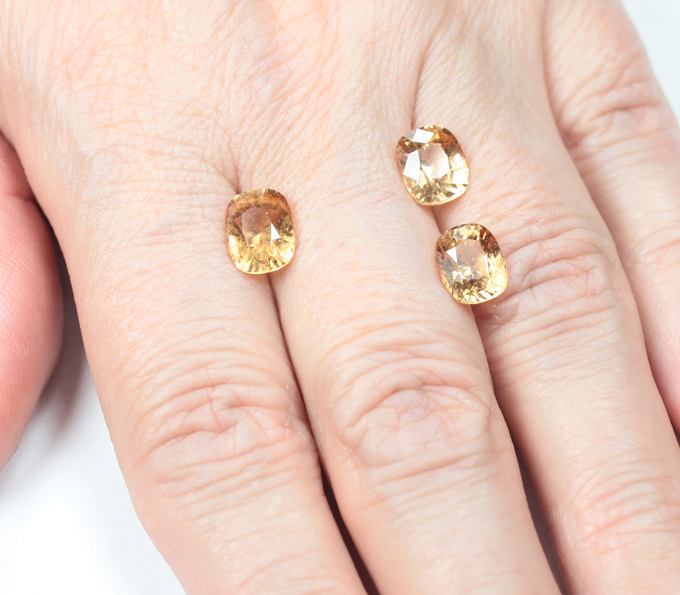 Крупный набор из 3 гессонитов гранатов 6,62 карата